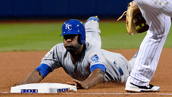 On Assignment – Game 6 – 2014 World Series – Sports Photographer Ron Vesely